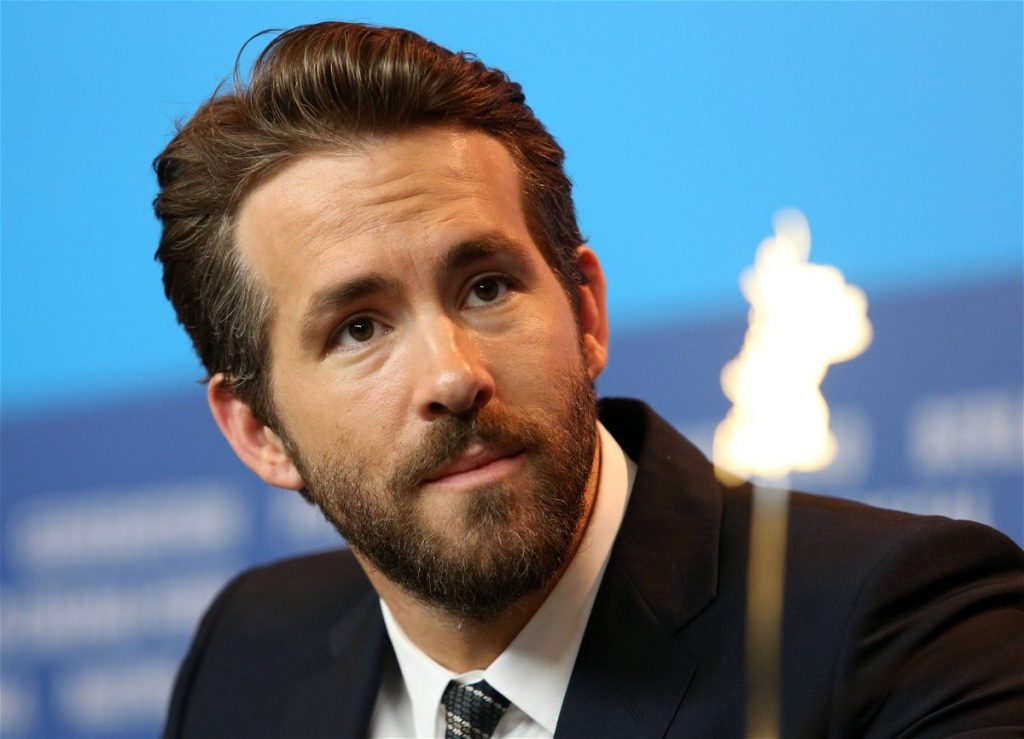 Horas después de dar la bienvenida a su cuarto hijo con Blake Lively, Ryan Reynolds se une a una firma de mil millones de dólares en la adquisición de $800 millones de Senators después del éxito de Wrexham