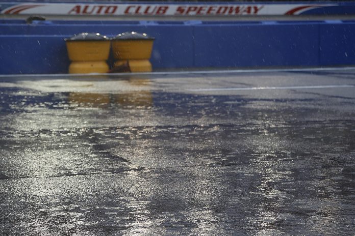 Carrera Fontana NASCAR Xfinity pospuesta debido a la lluvia