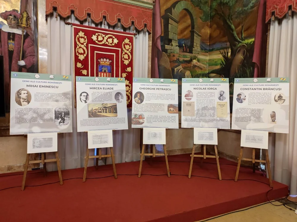 Vernisajul expoziției „Genii ale Culturii Românești” la Muzeul „Vasile Pârvan” din Bârlad